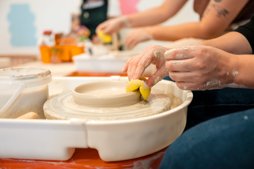 Wheel Throwing Workshop – Goldie & the Earth